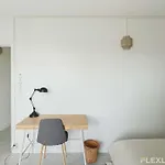 Flexliving - Whole - Mouchez *
