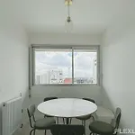 Flexliving - Whole - Mouchez Paříž