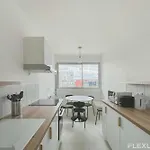 Flexliving - Whole - Mouchez *